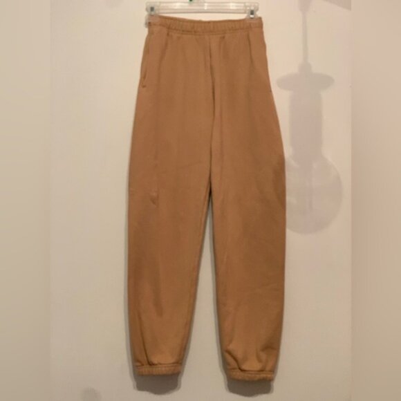 NWOT Aritzia TNA CozyAF Fleece Boyfriend Sweatpant Saville Limited Colour - Picture 4 of 14